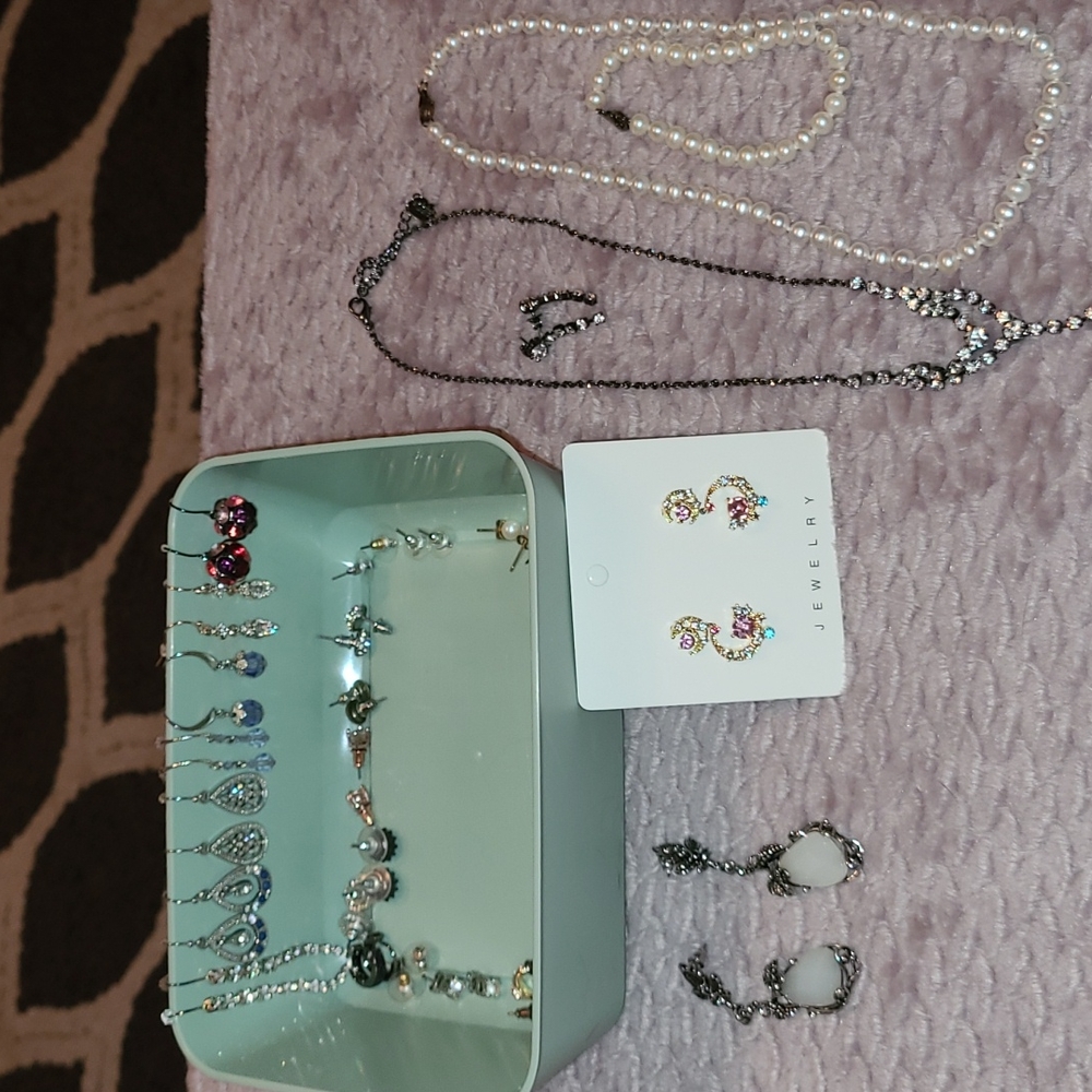 Huge earring and necklace lot